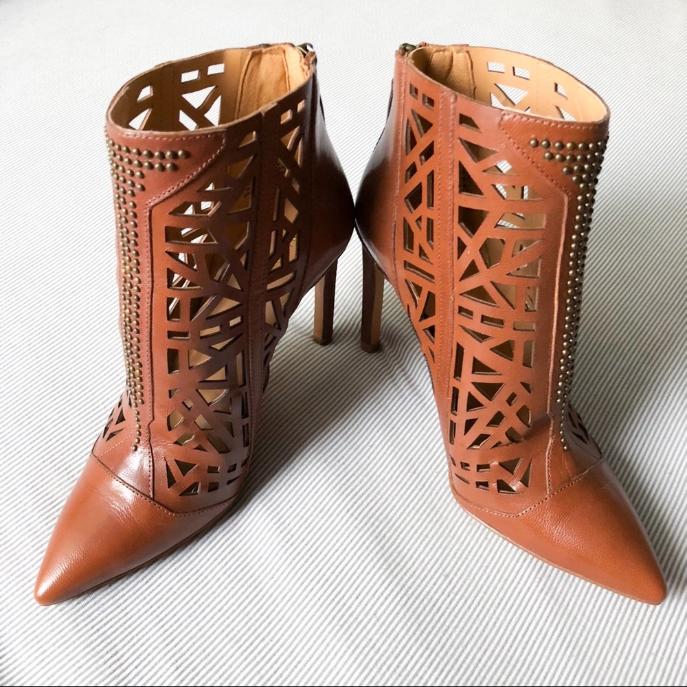 BRAND NEW NINE WEST BOOT HEELS